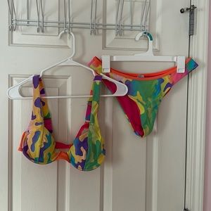 Dippin’ daisys colorful camo bikini